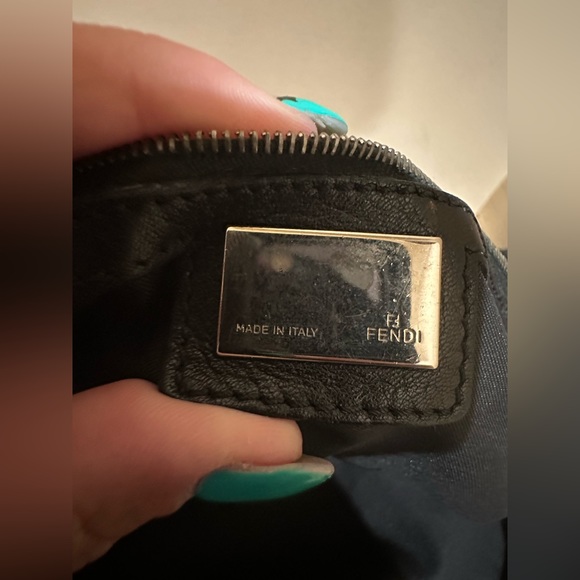 Vintage Fendi Hobo Style Leather Zip top Bag - Picture 11 of 15